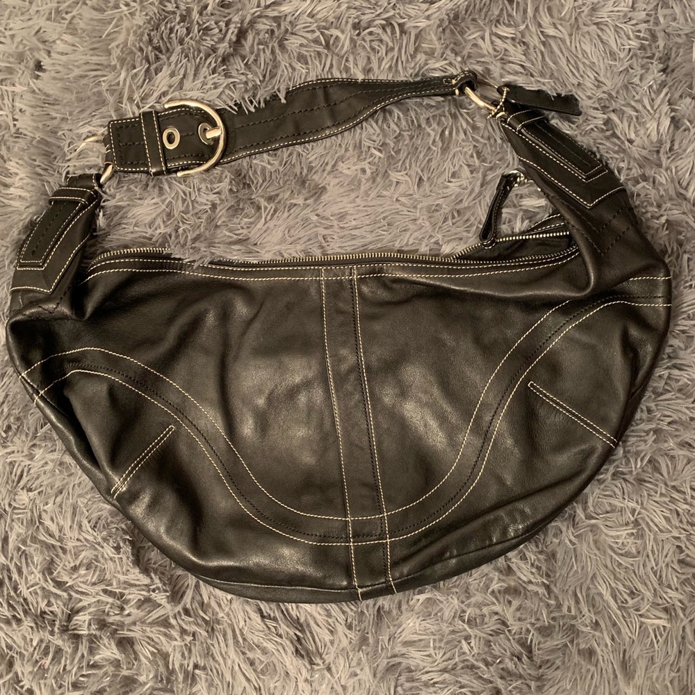 ✨✨AUTHENTIC COACH SHOULDER BAG✨✨